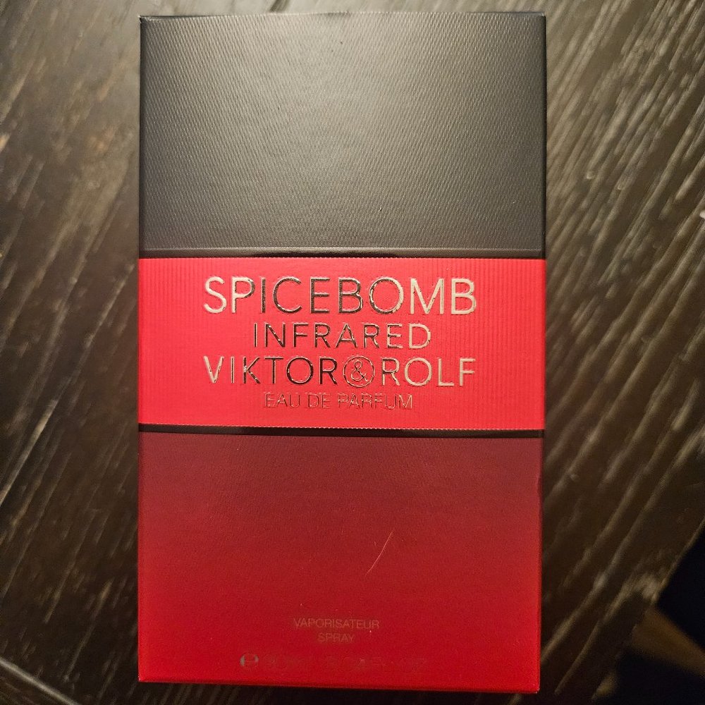 Viktor& Rolf Spicebomb Infrared. Brand New .